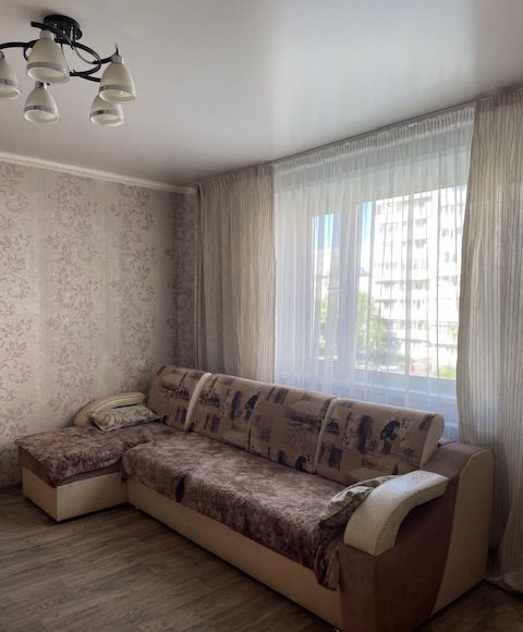 квартира г Абакан ул Кати Перекрещенко 22 фото 1