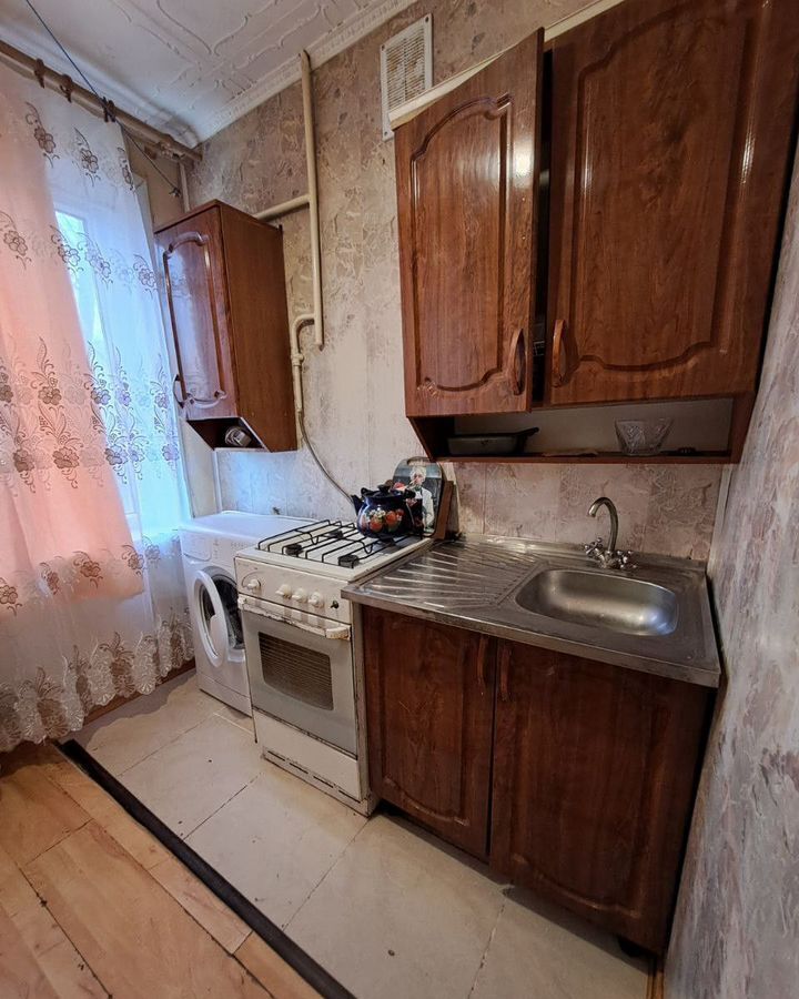 квартира г Астрахань р-н Кировский ул Валерии Барсовой 12к/2 фото 8