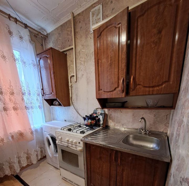 квартира г Астрахань р-н Кировский ул Валерии Барсовой 12к/2 фото 8