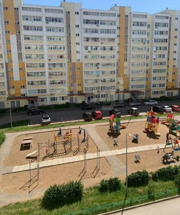 квартира г Набережные Челны р-н Комсомольский пр-кт В.Фоменко 76 фото 1