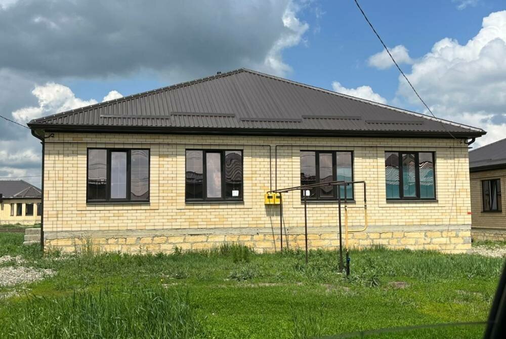 дом р-н Шпаковский г Михайловск ул Чистопрудная 100 коттеджный посёлок Адмирал фото 2