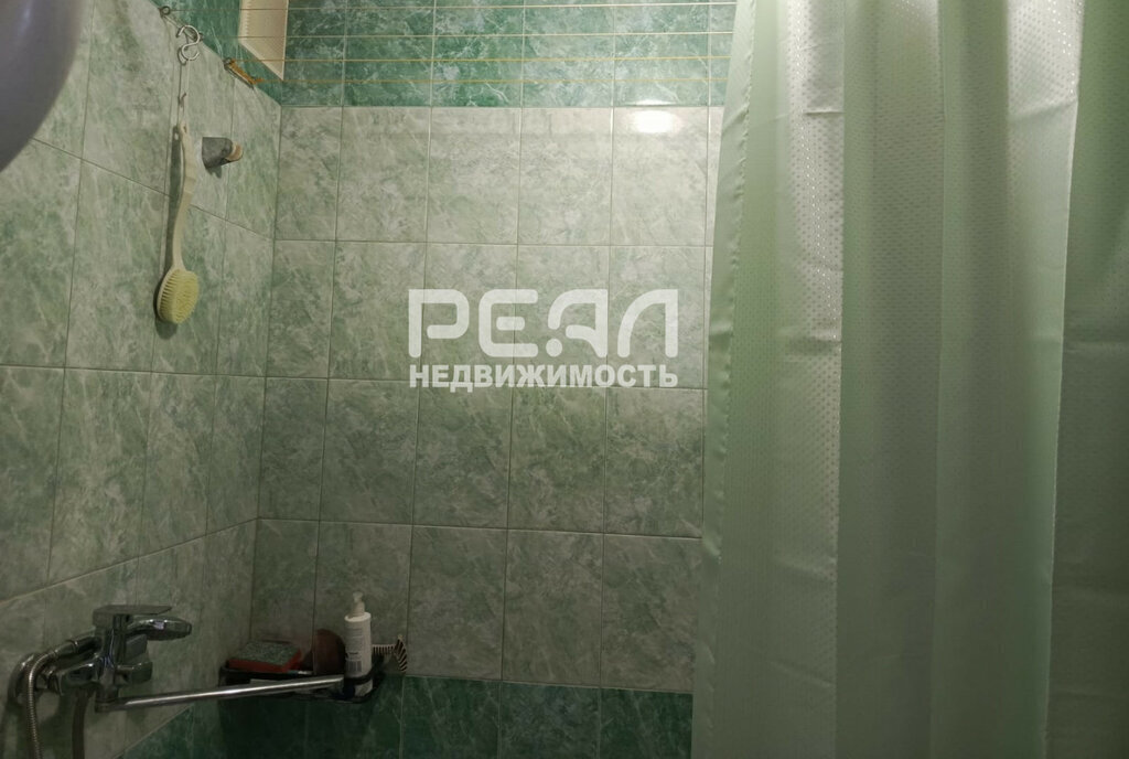 комната р-н Гатчинский г Гатчина ул Авиатриссы Зверевой 11 Гатчинское городское поселение фото 20