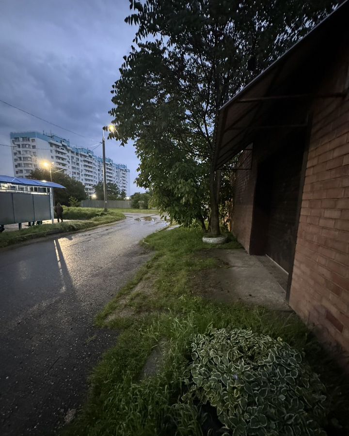 гараж г Армавир 8-й мкр-н, 3/9 фото 1