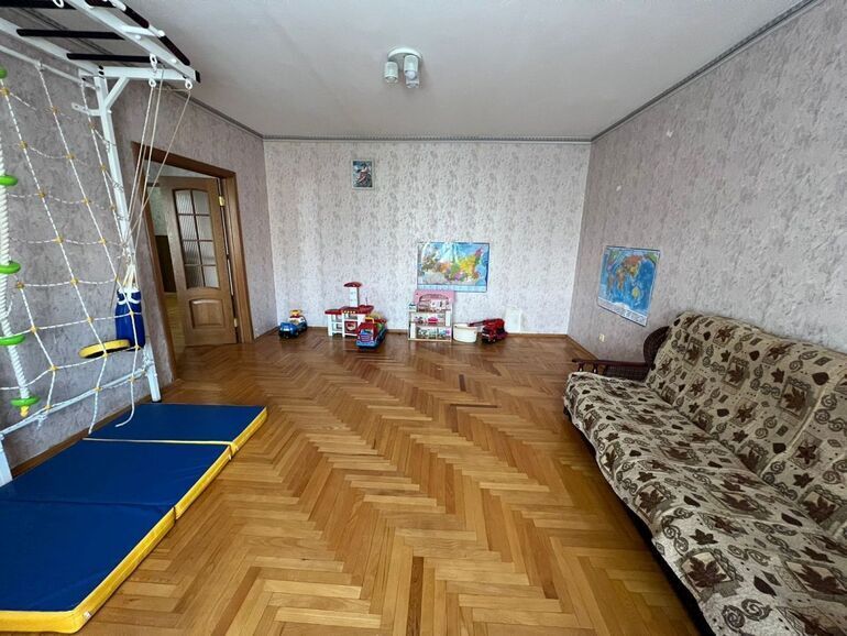 квартира г Старый Оскол ул 22 Партсъезда 1 фото 4