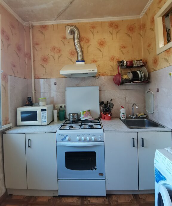 квартира г Саратов р-н Заводской ул Миллеровская 62а фото 9