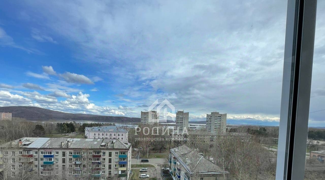 квартира г Комсомольск-на-Амуре Центральный округ пр-кт Октябрьский 6к/2 фото 1