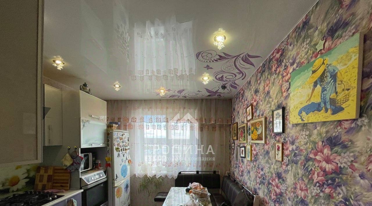 квартира г Комсомольск-на-Амуре Центральный округ пр-кт Октябрьский 6к/2 фото 3