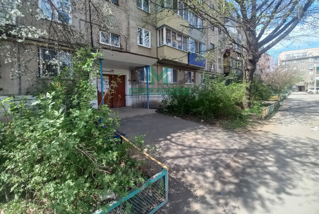 квартира г Орск р-н Ленинский Новый город ул Васнецова 27а город фото 21