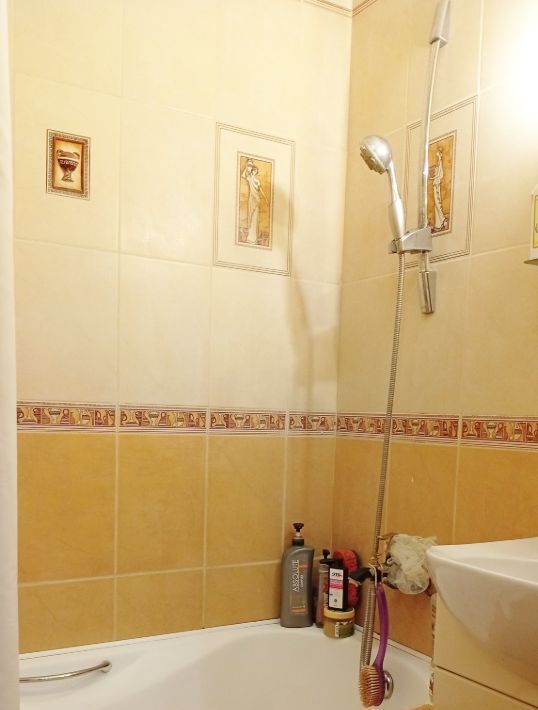 квартира г Таганрог ул Сергея Шило 200/3 фото 6