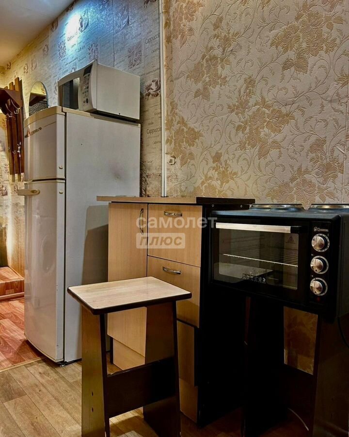 комната г Красноярск р-н Советский пр-кт Комсомольский 4 фото 2