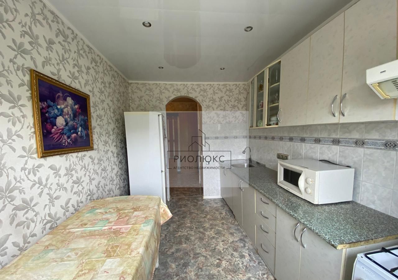 квартира г Магнитогорск р-н Орджоникидзевский ул Доменщиков 11/2 фото 3
