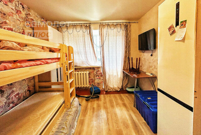 р-н Орджоникидзевский пр-кт Космонавтов 73а Проспект Космонавтов фото