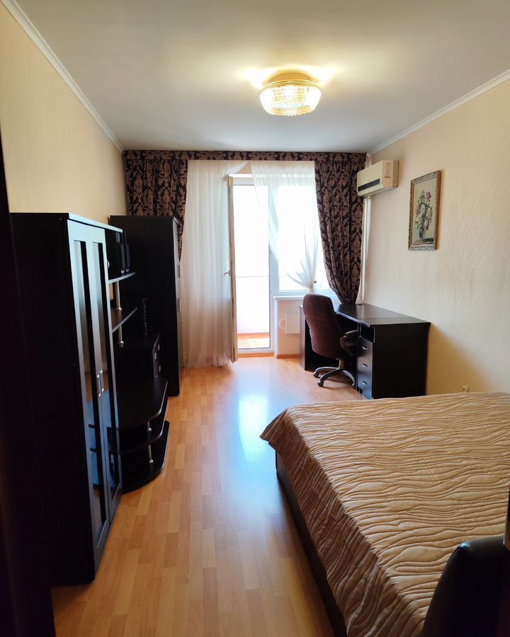 квартира г Тольятти р-н Автозаводский 1-й квартал б-р Баумана 5 фото 4