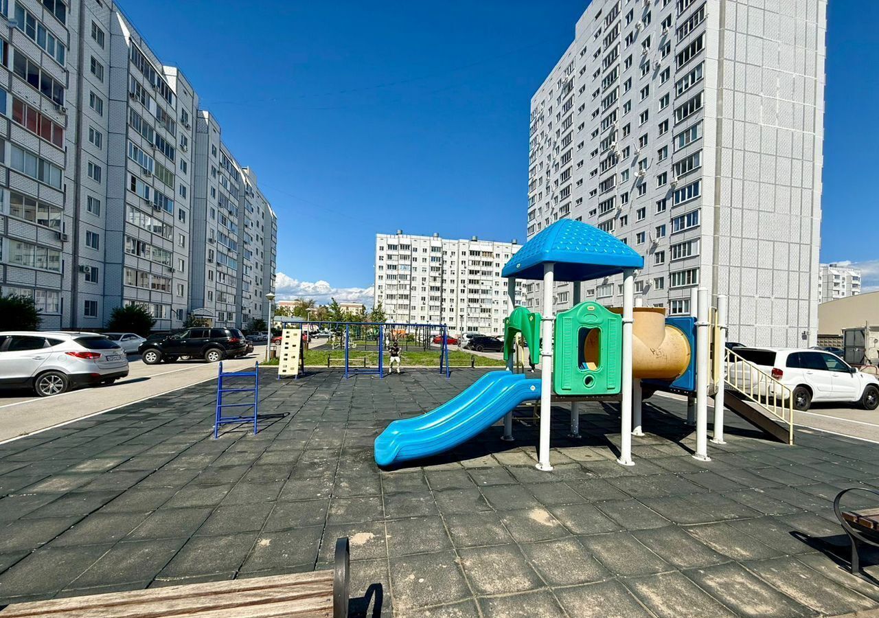 квартира г Тольятти р-н Центральный ул Комсомольская 84б фото 16