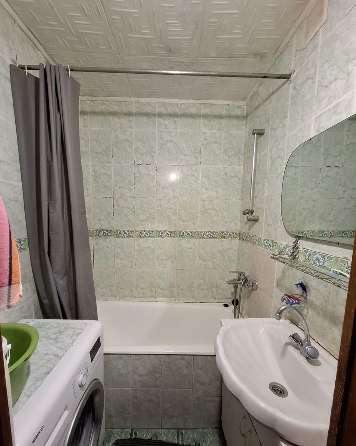комната г Тольятти р-н Автозаводский ул Маршала Жукова 14 фото 3