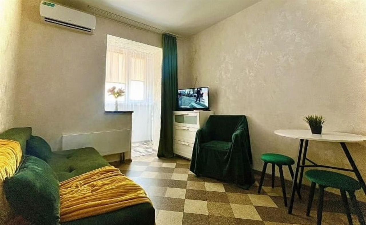 квартира г Краснодар п Российский ул им. Комарова В.М. 106б р-н Прикубанский фото 1