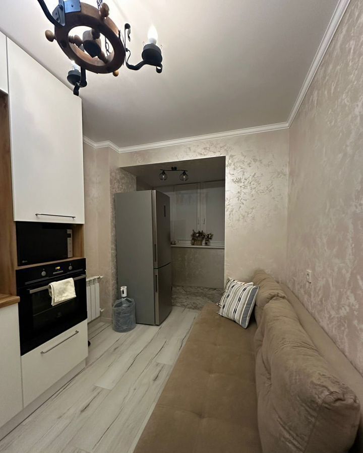 квартира г Тольятти р-н Автозаводский ул Маршала Жукова 2 фото 3