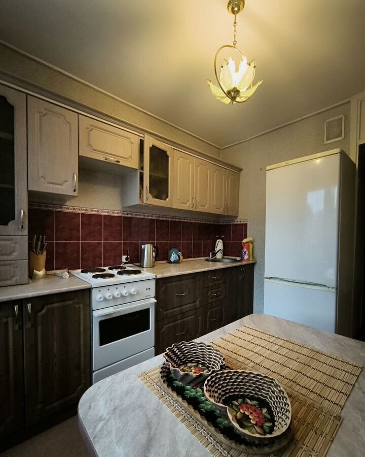 квартира г Челябинск р-н Тракторозаводский ул Мамина 7 фото 2