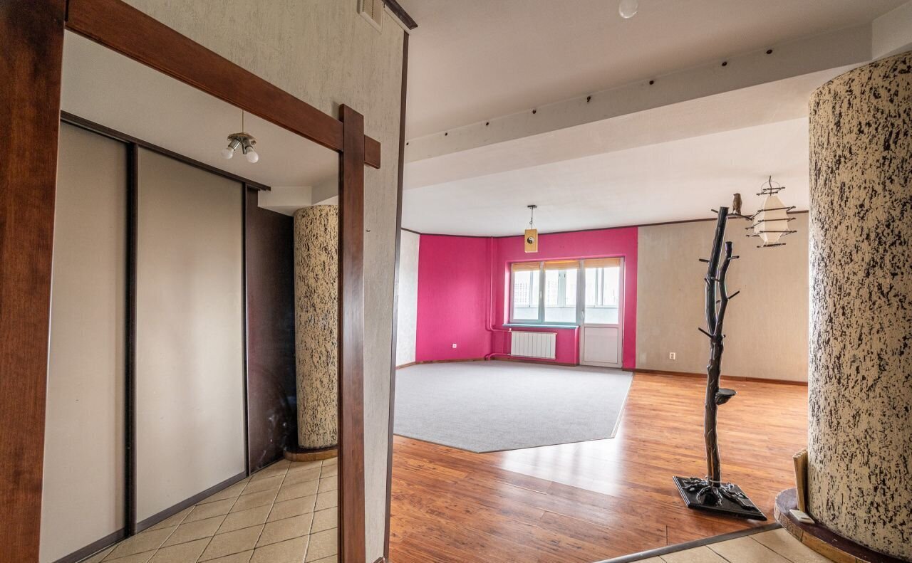 квартира г Екатеринбург р-н Кировский Уральская ул Уральская 57к/2 фото 1