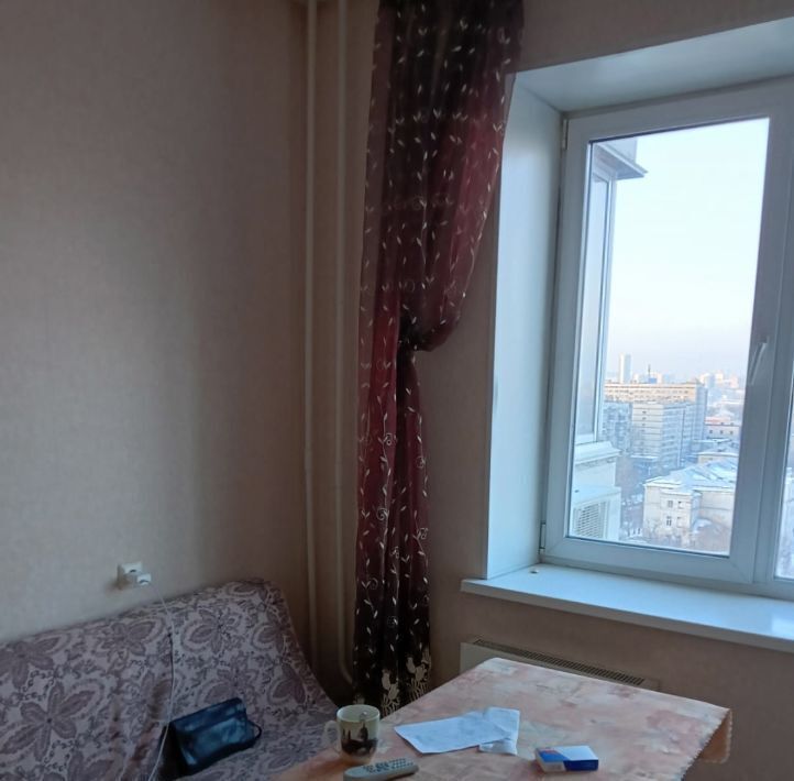 квартира г Челябинск р-н Тракторозаводский ул Салютная 10 фото 1
