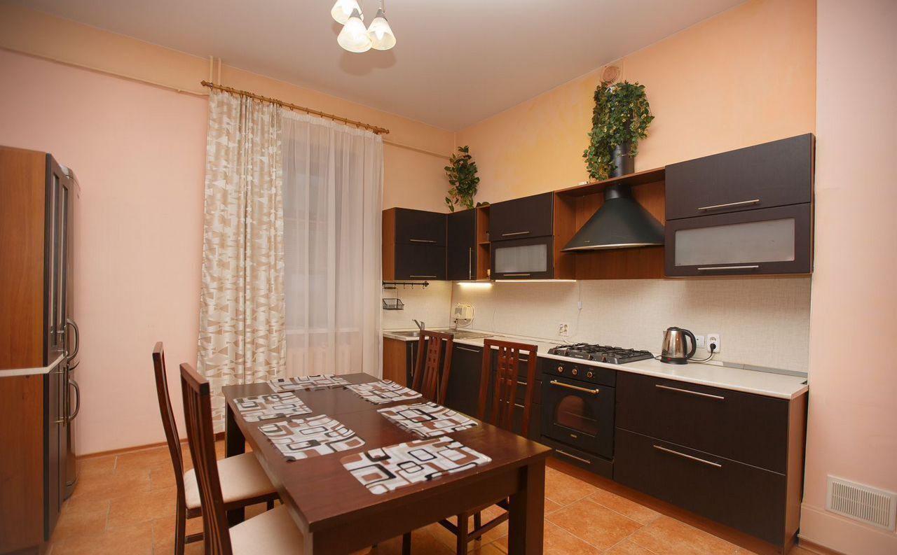 квартира г Ярославль р-н Кировский ул Собинова 27к/2 фото 1