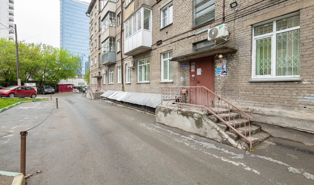 квартира г Новосибирск метро Площадь Гарина-Михайловского р-н Железнодорожный ул Дмитрия Шамшурина 4 фото 18