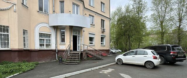 торговое помещение р-н Дзержинский пр-кт Вагоностроителей 15 фото