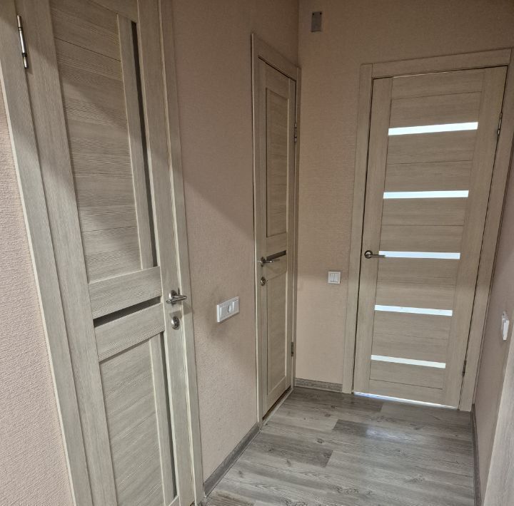 квартира г Омск р-н Кировский ул Ватутина 28/1 Кировский АО фото 2
