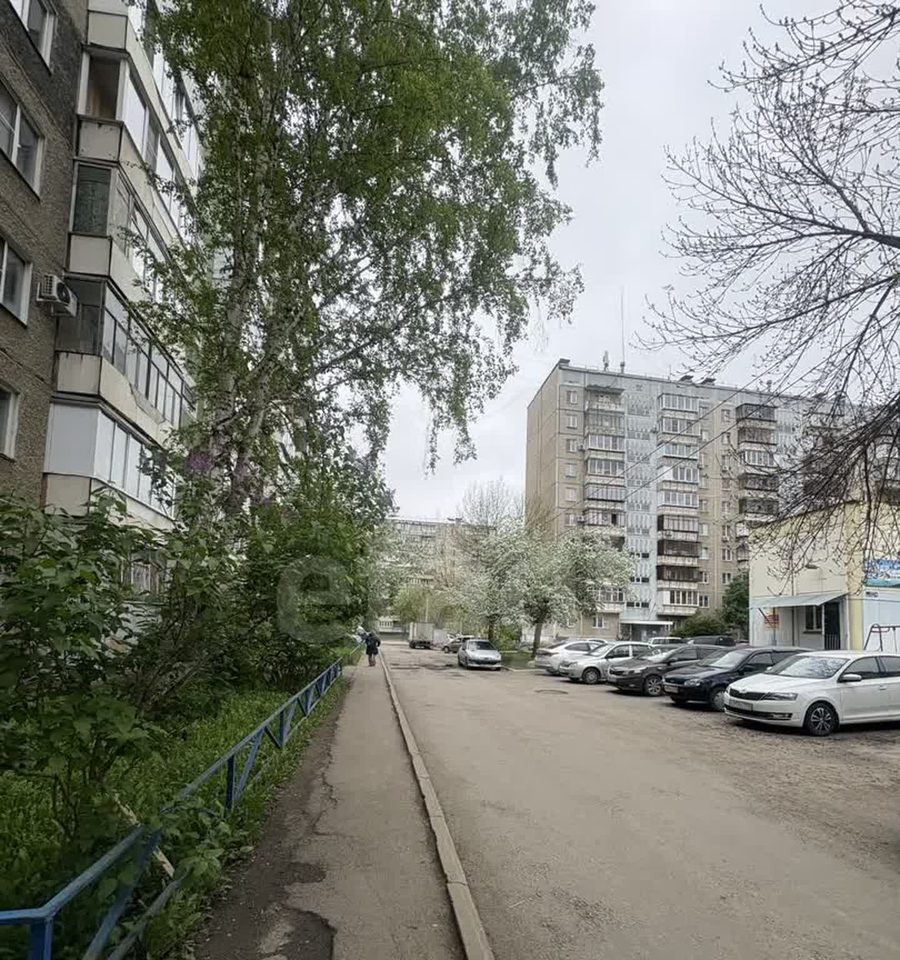 квартира г Челябинск р-н Калининский 40-летия Победы, 40а фото 2