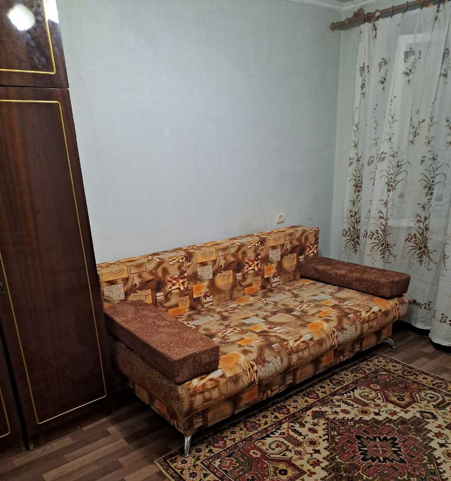 квартира г Астрахань р-н Кировский ул Валерии Барсовой 12/2 фото 4