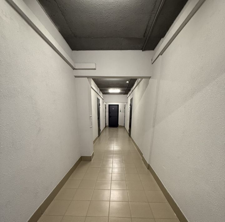 квартира г Волгоград р-н Кировский ул им. Гаря Хохолова 1 фото 12