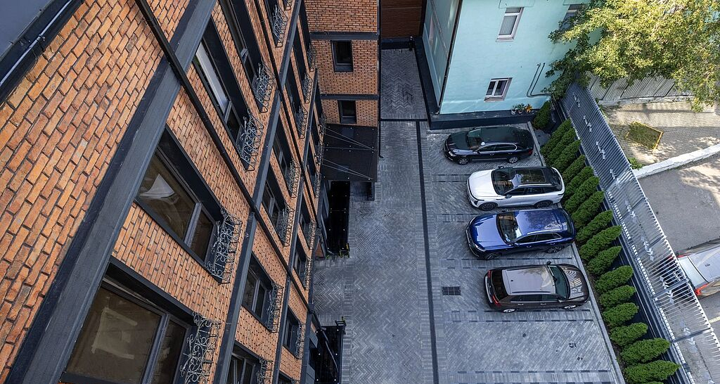 квартира г Москва метро Сретенский бульвар пер Уланский 13 ст 1 фото 41