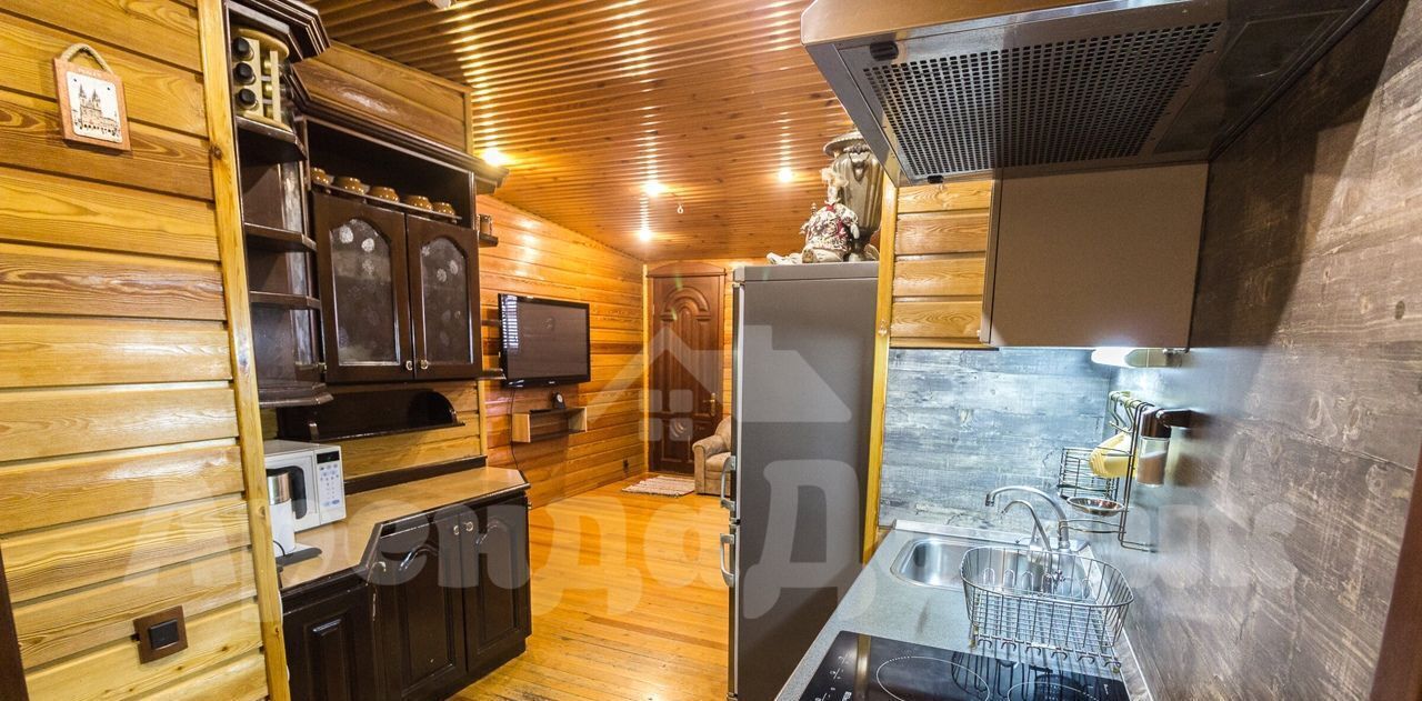 дом г Красноярск р-н Свердловский ул Базайская фото 8