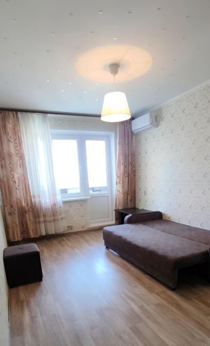 квартира г Тольятти р-н Автозаводский б-р Цветной 5 16-й кв-л фото 1