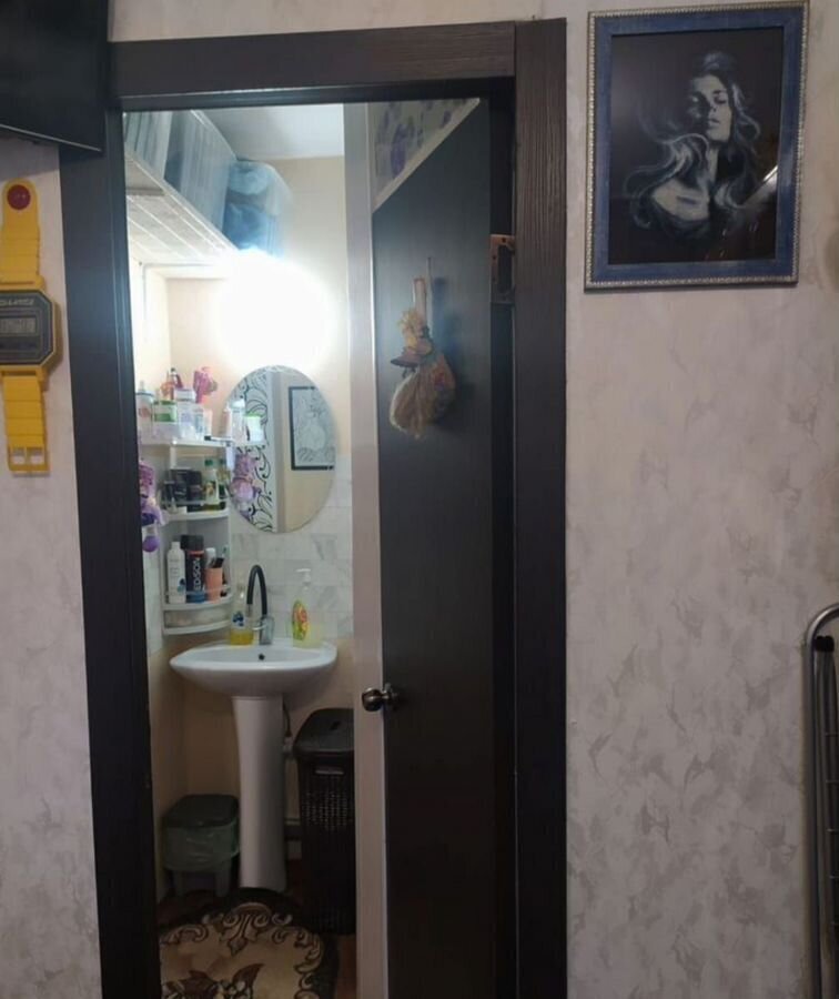 квартира г Омск р-н Центральный ул 21-я Амурская 19б фото 8
