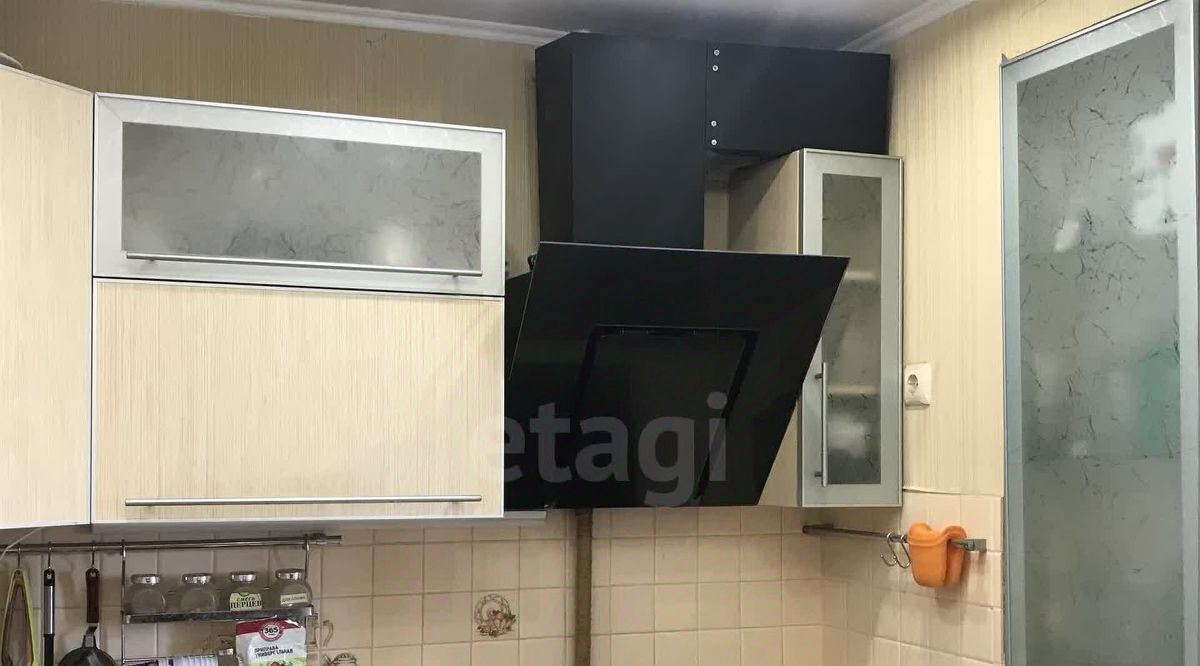 квартира г Волгоград р-н Красноармейский ул., 99, Респ Удмуртская фото 1