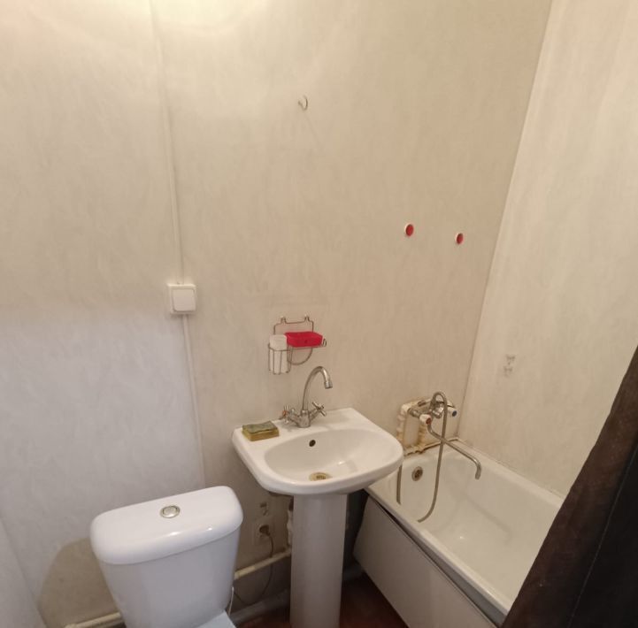 квартира г Таганрог ул Толбухина 1 фото 5