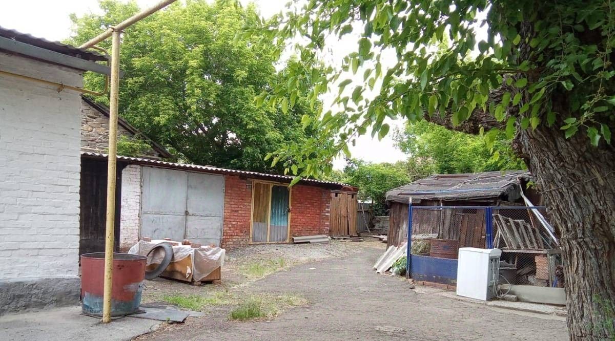 дом г Каменск-Шахтинский ул Горького фото 18