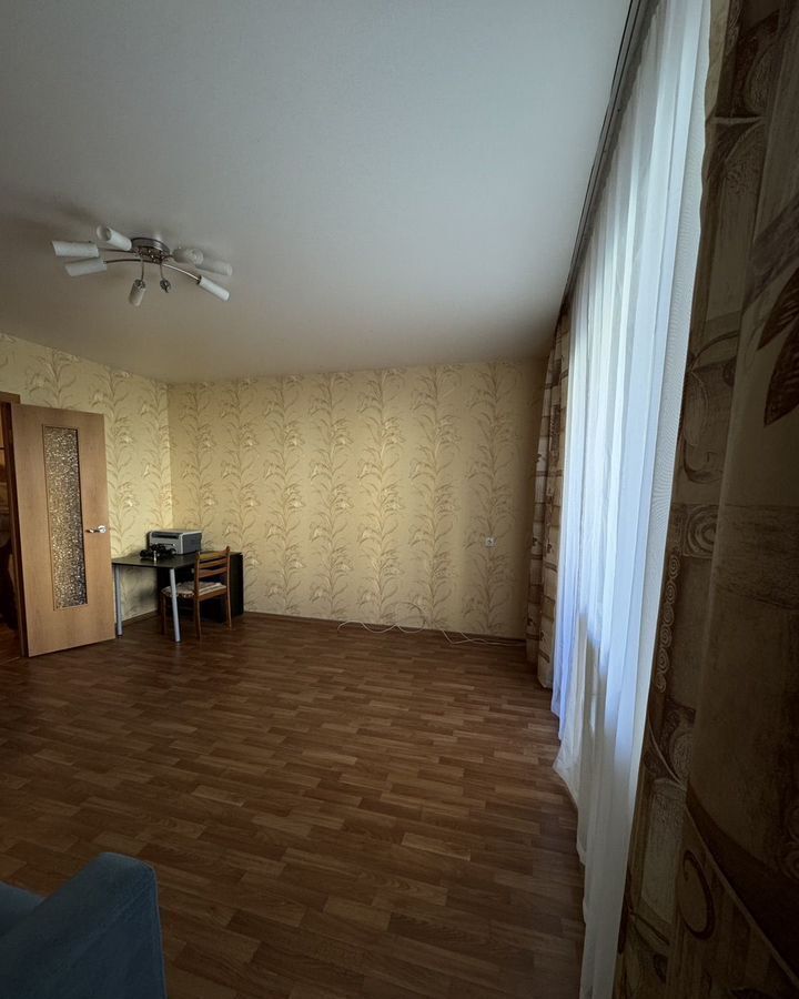 квартира г Челябинск р-н Курчатовский ул Салавата Юлаева 22 фото 7