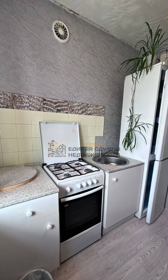 квартира г Уфа р-н Октябрьский пр-кт Октября 56/2 фото 2