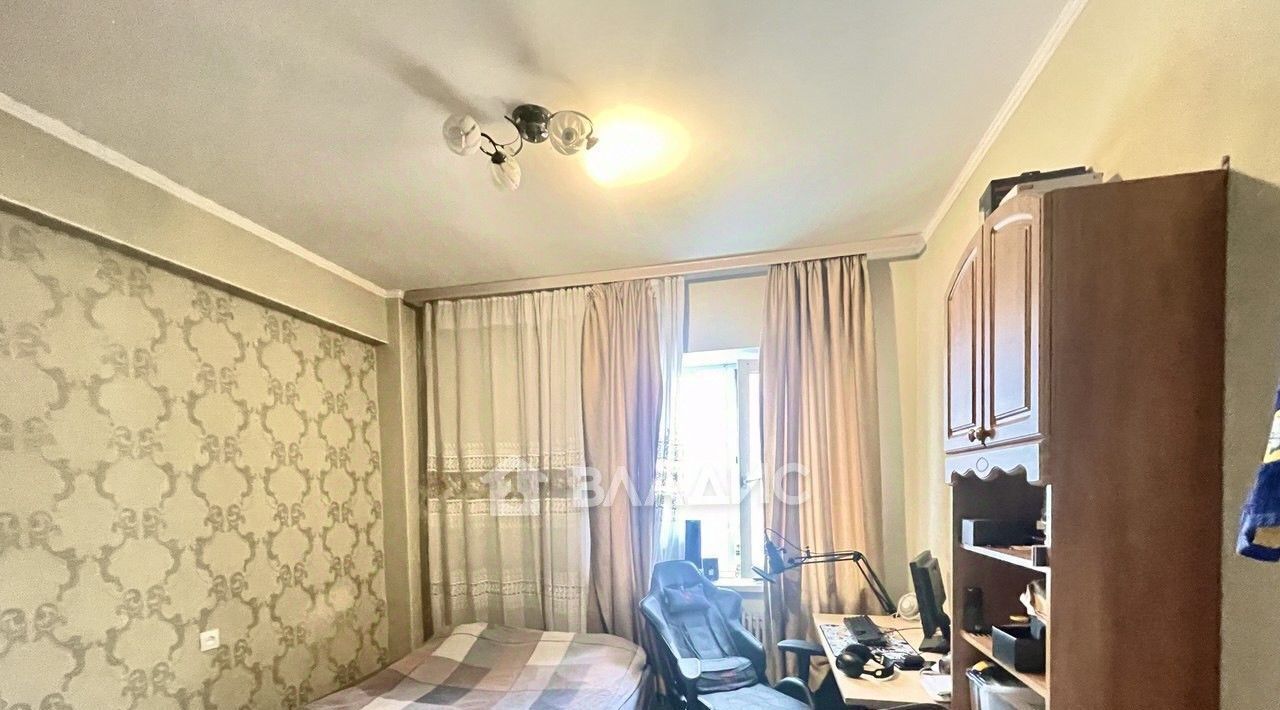 квартира г Белгород Западный ул Есенина 8 фото 10