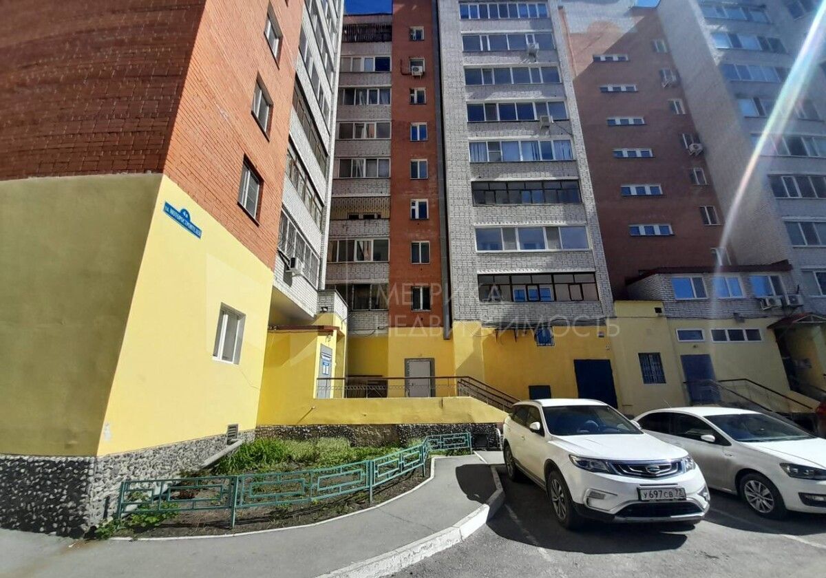 квартира г Тюмень р-н Восточный ул Моторостроителей 4а мкр-н Восточный фото 17