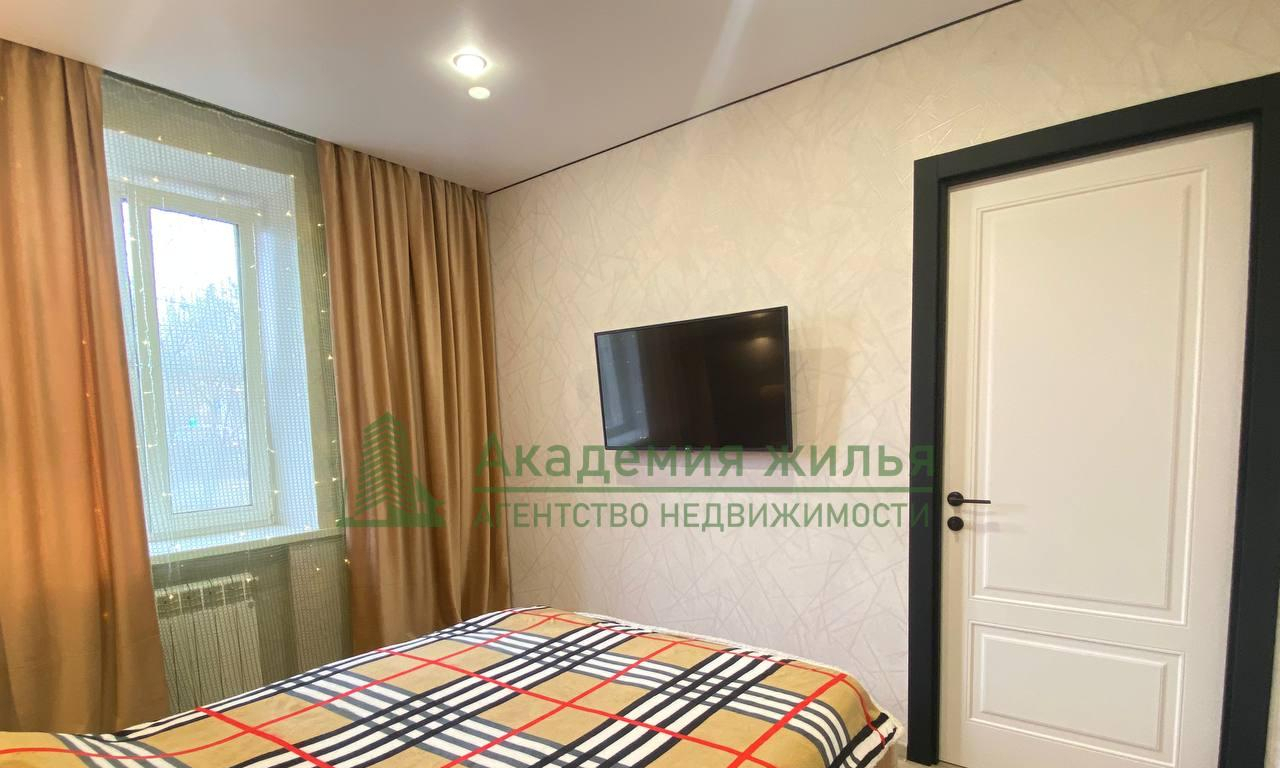 квартира г Саратов р-н Кировский ул Танкистов 205 фото 7