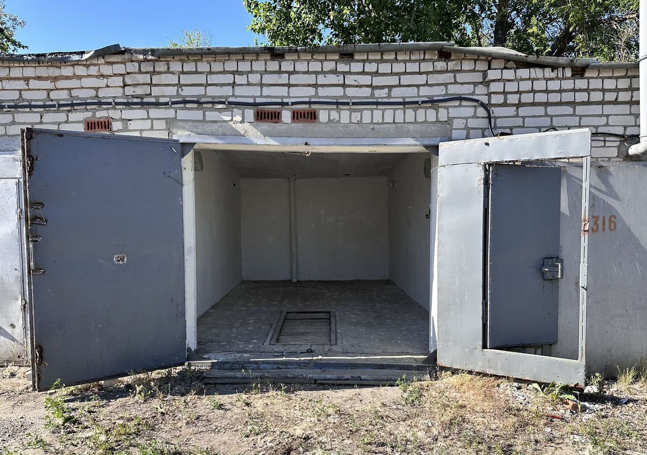 гараж г Волгоград р-н Кировский ул Коломенская 168 фото 1