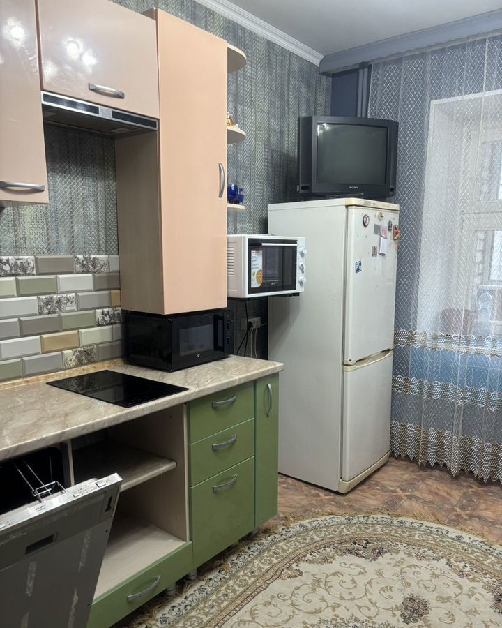 квартира г Сургут р-н Центральный пр-кт Набережный 76/1 Сургут, Тюменская обл. фото 2