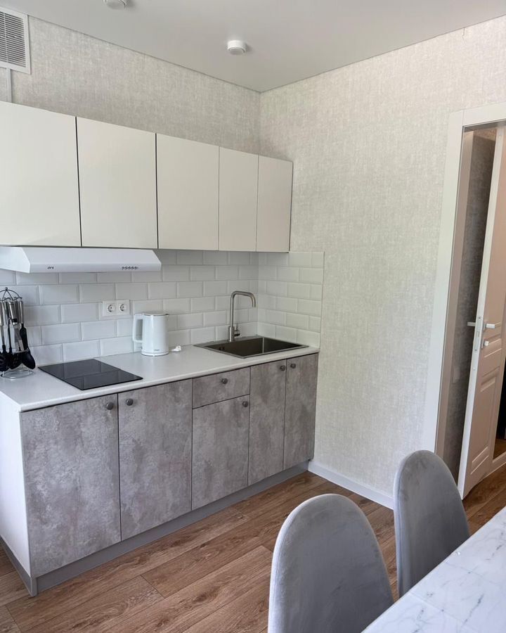 квартира г Тольятти р-н Автозаводский ул Тополиная 40 фото 9