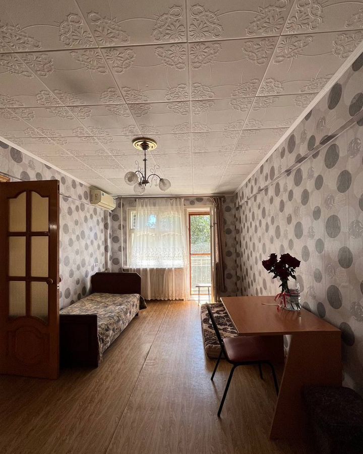 квартира г Астрахань р-н Ленинский ул. Комсомольская Набережная, 15 фото 1