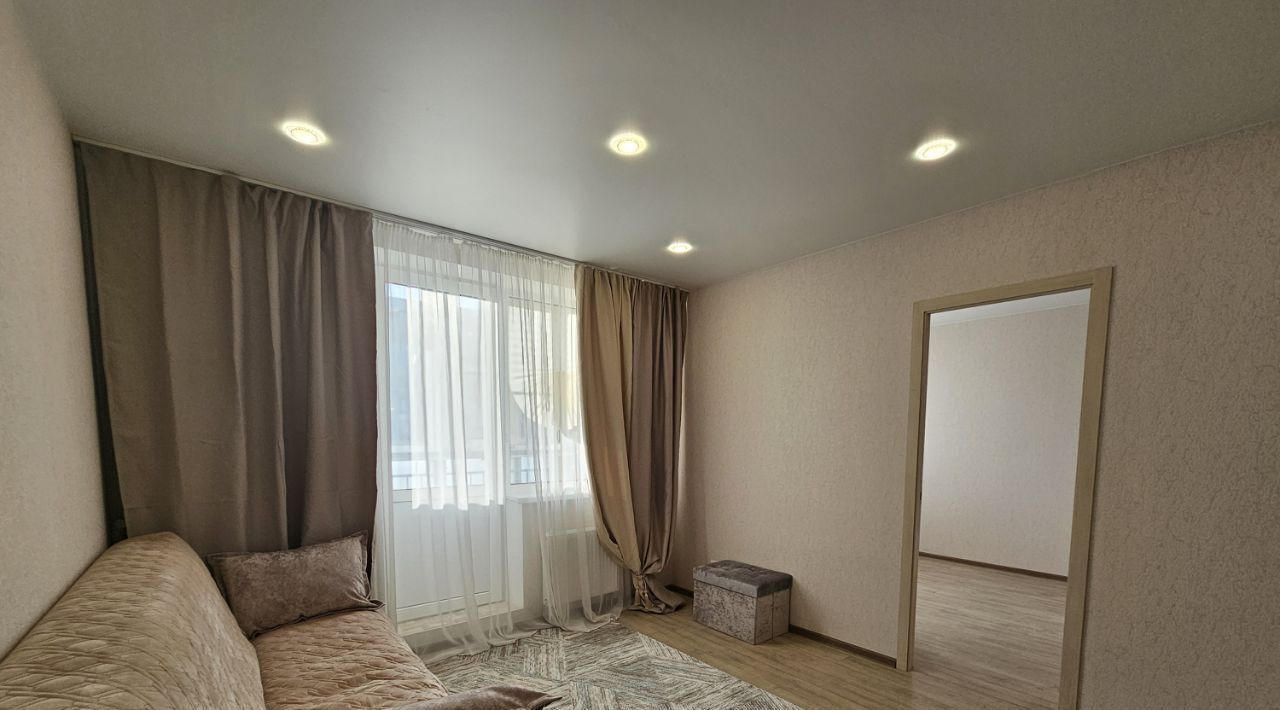 квартира г Волгоград р-н Кировский ул им. Гаря Хохолова 9 фото 2