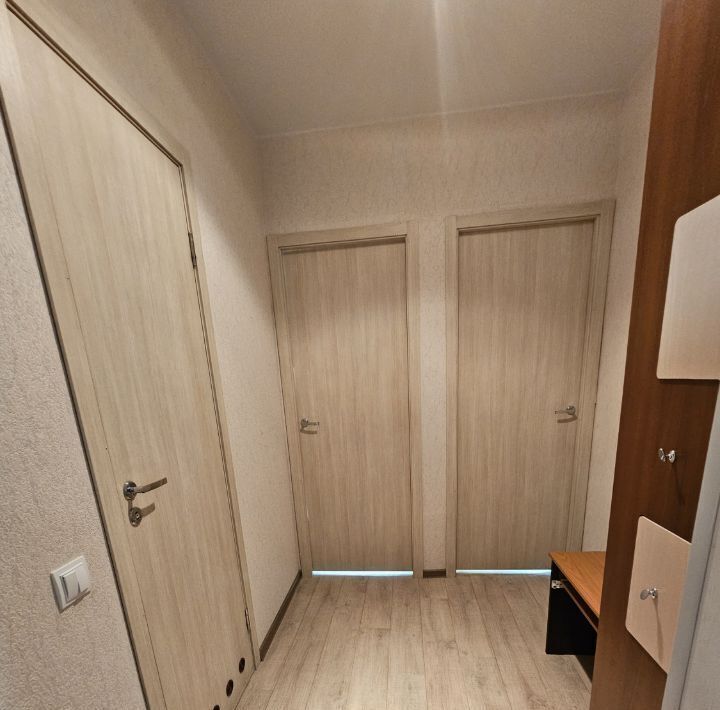 квартира г Волгоград р-н Кировский ул им. Гаря Хохолова 9 фото 16
