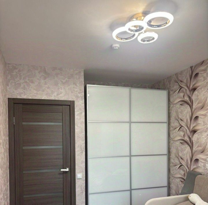 квартира г Екатеринбург Чкаловская ул Академика Ландау 51 фото 8